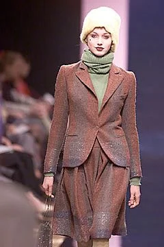 Look 15